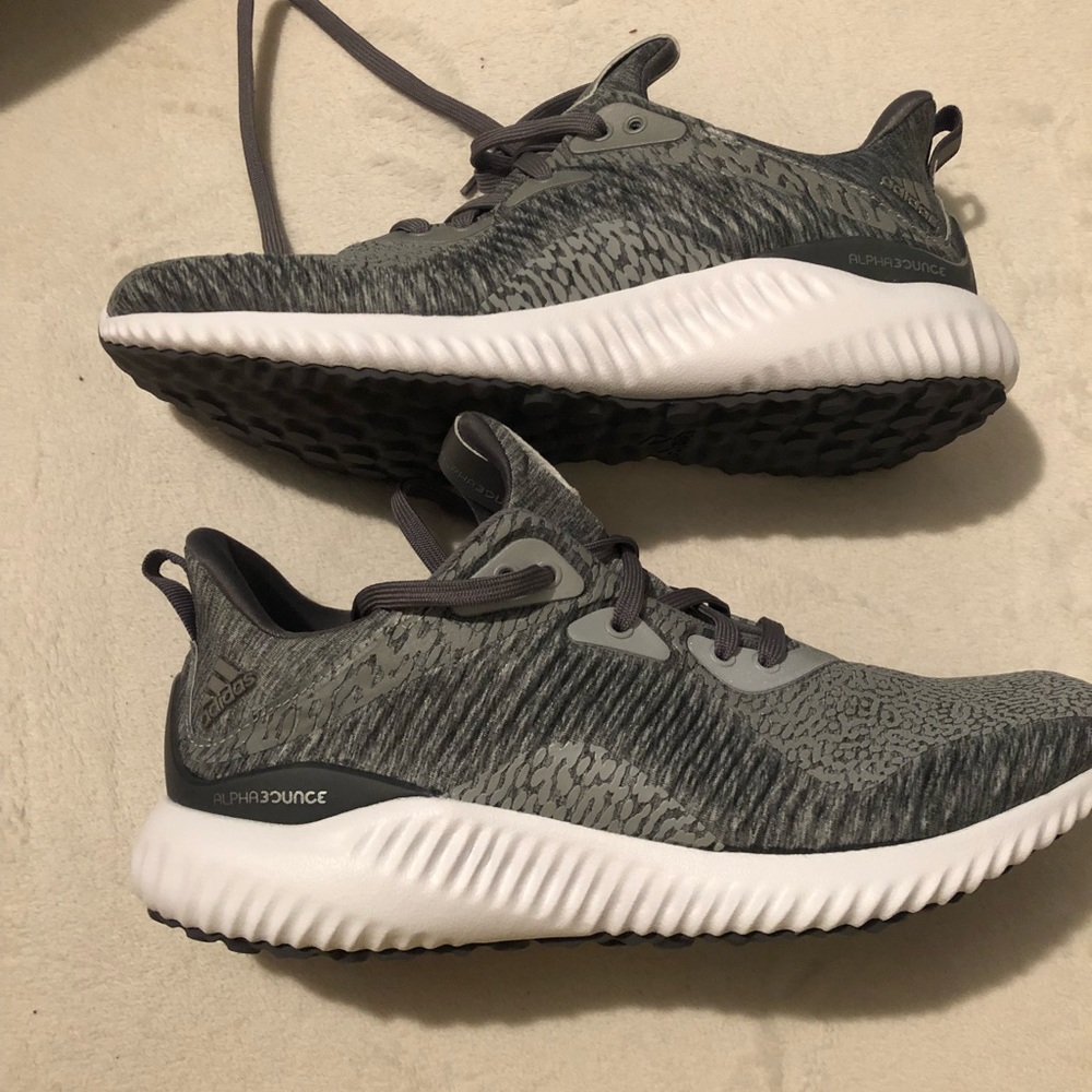 ADIDAS SNEAKERS